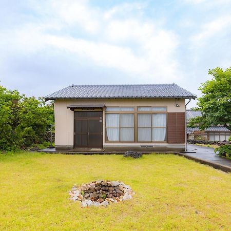 Goto I-House Villa Exteriör bild